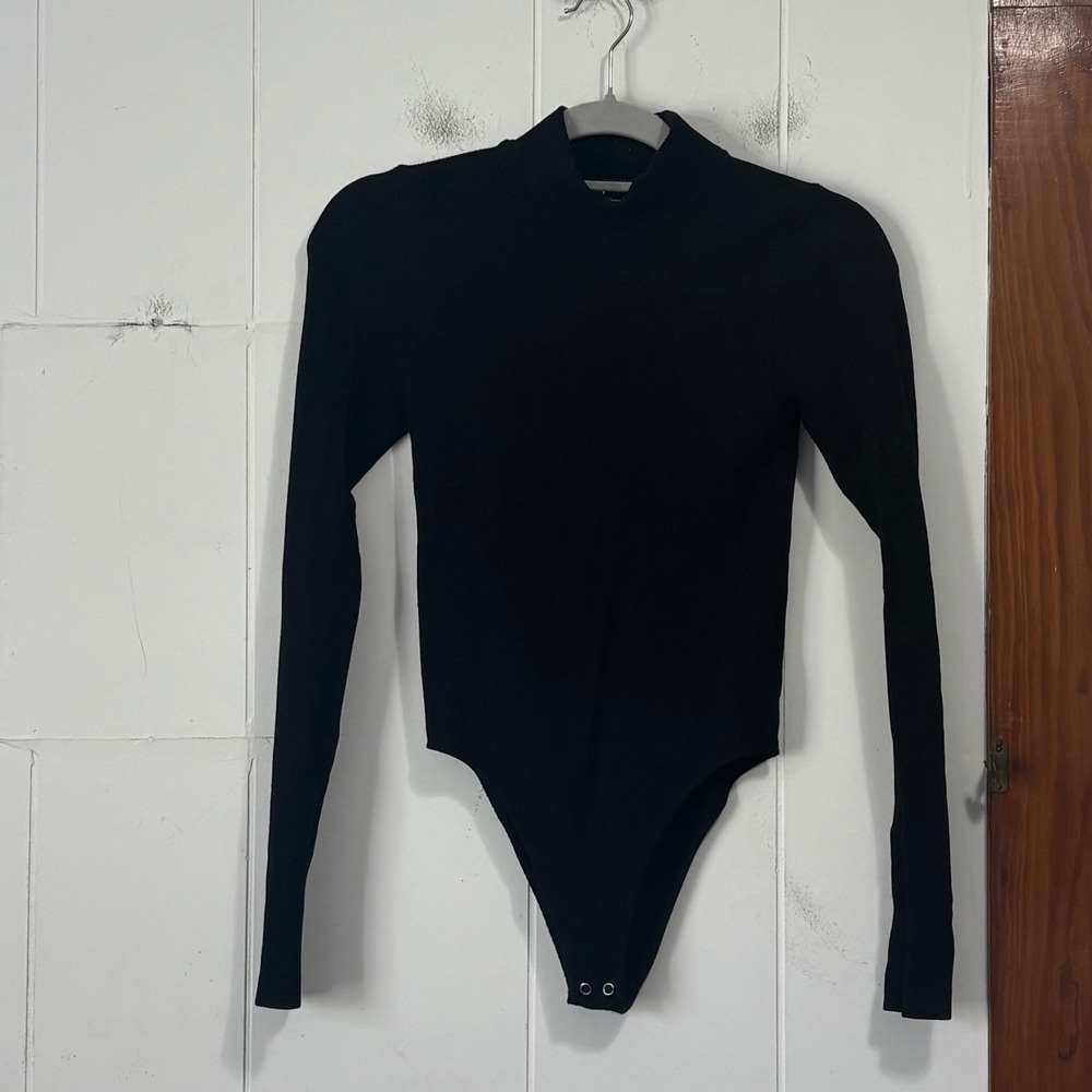 Forever 21 Women Black Ribbed Mock Neck Long Sleeve Bodysuit Size S/M